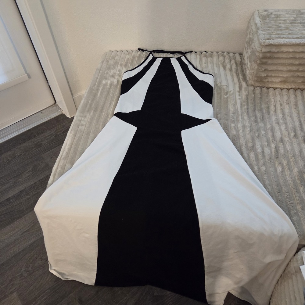 Haoyouduo Black and White Long Womens XXL Strapless color-blocked halter dress